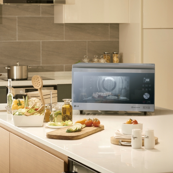 LG NeoChef™ MJ3965ACR 智慧變頻蒸烘烤微波爐